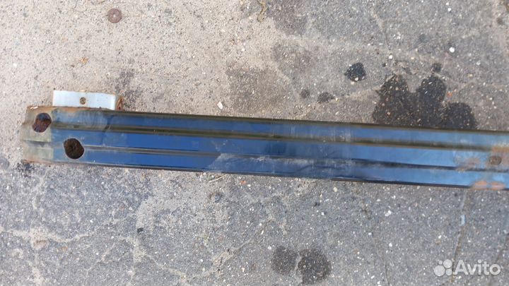 Escape Maverick Tribute передний усилитель