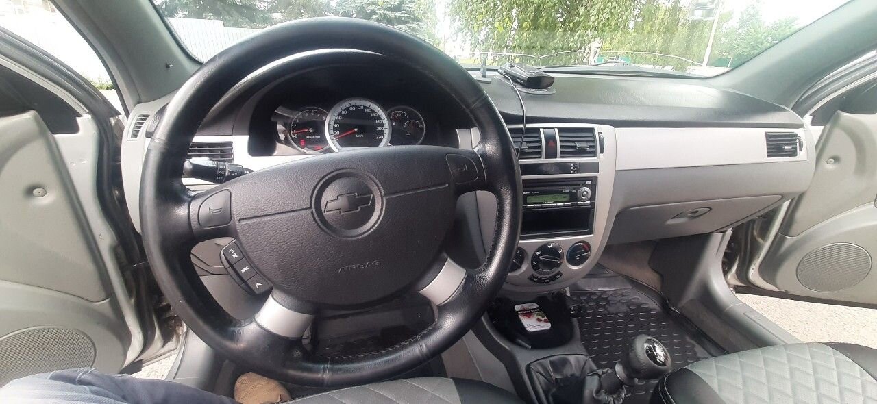 Chevrolet Lacetti: фото владельца