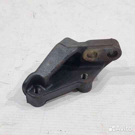 Кронштейн кпп Toyota Alphard H10