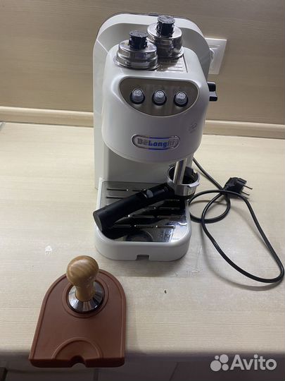 Кофеварка delonghi