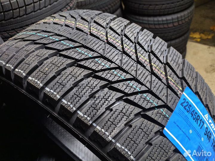 Triangle PL01 225/45 R17 94R