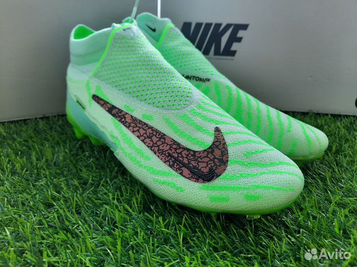 Футбольные бутсы Nike phantom gx