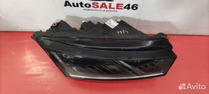 Фара передняя левая Skoda Octavia A8