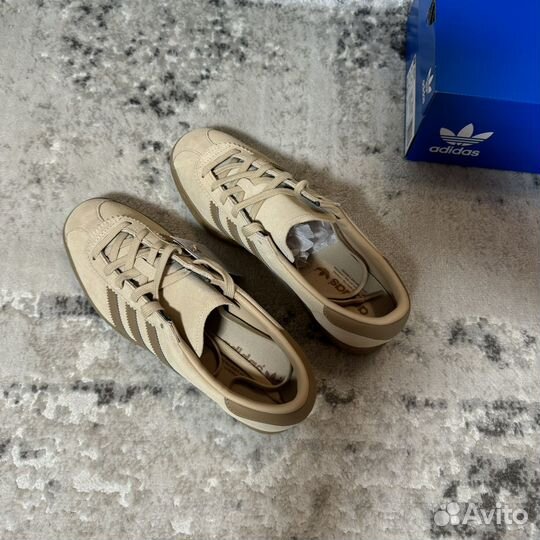 Кроссовки Adidas Originals Stadt новые