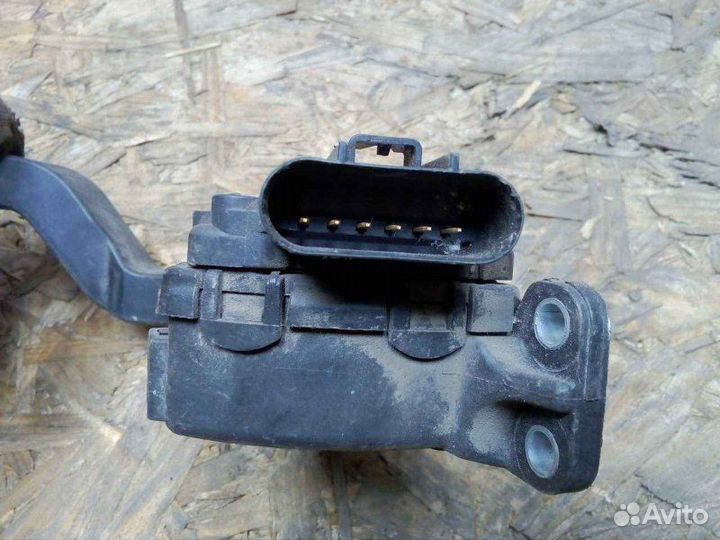 Педаль газа Ford Fusion 1.4 2004