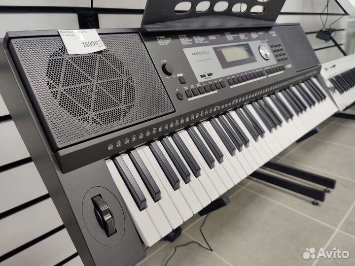 Yamaha PSR-E273 Синтезатор