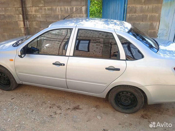 Капот на гранту