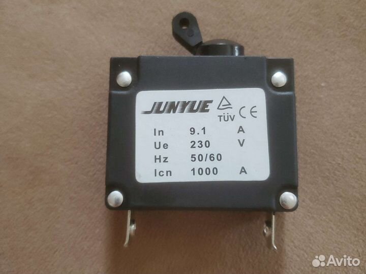 Выключатель HD 30 9A