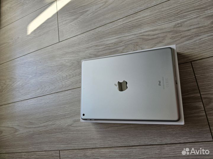 Планшет apple iPad 10.2 2020 32 гб