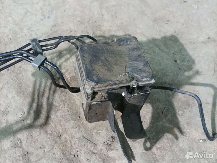 Блок ABS Teana J32 4wd