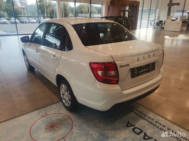 LADA Granta 1.6 МТ, 2023