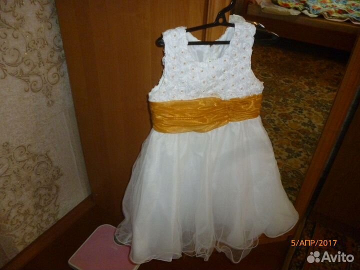 Платье на девочку