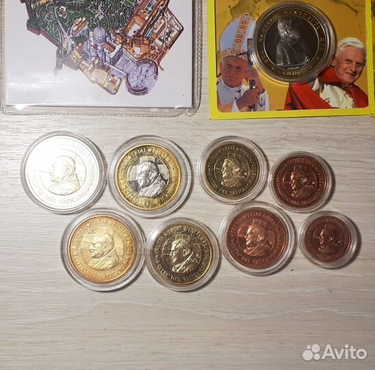 Монеты и Медали Ватикана