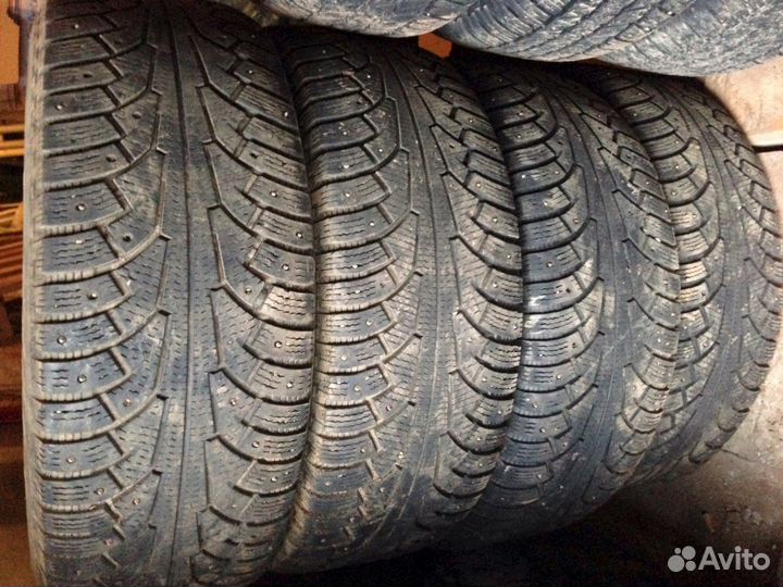 Bridgestone Blizzak DM-Z3 275/65 R17