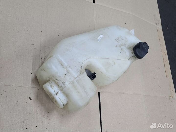 Бачок омывателя стекла Renault Logan 1 2005-2014