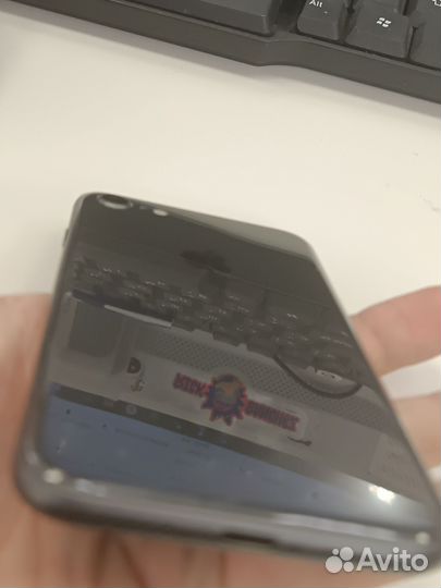 iPhone 8, 64 ГБ