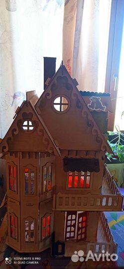 Кукольный замок с мебелью