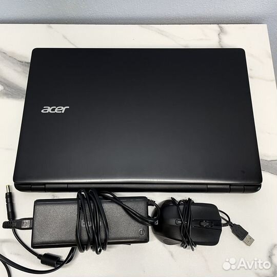 Мощный ноутбук Acer i5-5200U/8Gb/SSD/2 видеокарты