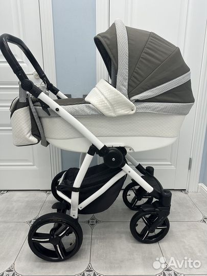 Коляска 3 в 1 Esspero Newborn Lux