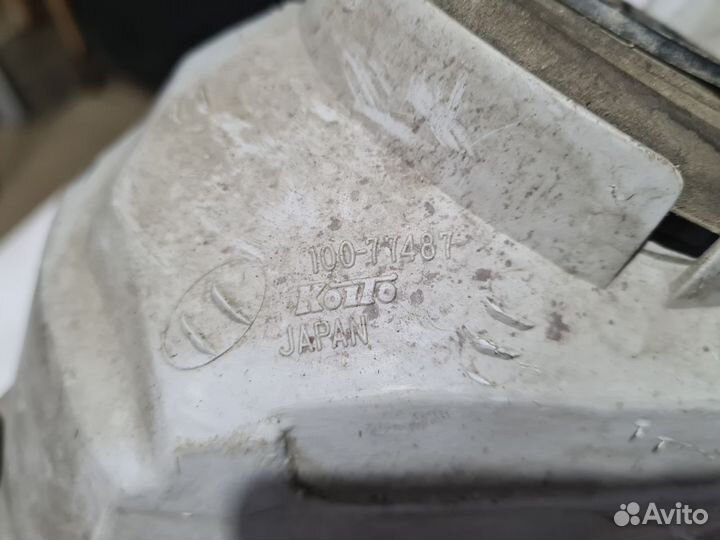 Фары Toyota Camry AVC30 2003г