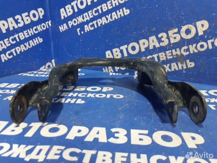 Передний левый рычаг Peugeot 407 седан RFJ 2006