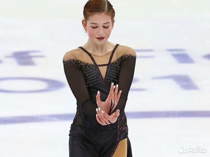 Тренер по фигурному катанию