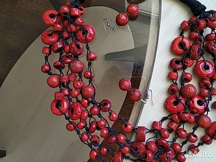 Колье,серьги из коралла