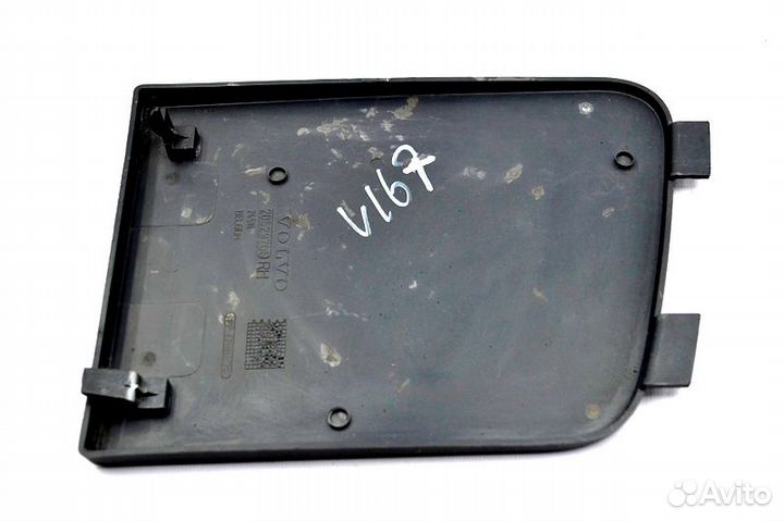 Пластиковая заглушка решетки радиатора, верхняя правая volvo FH (01.05)