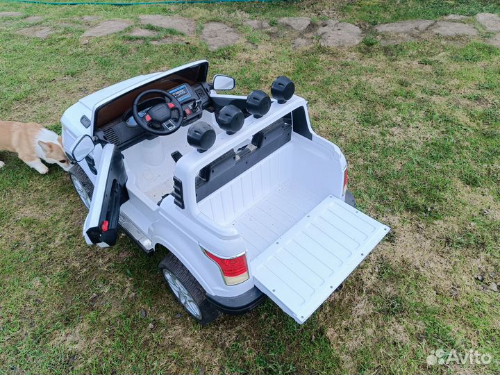 Детский электромобиль бу