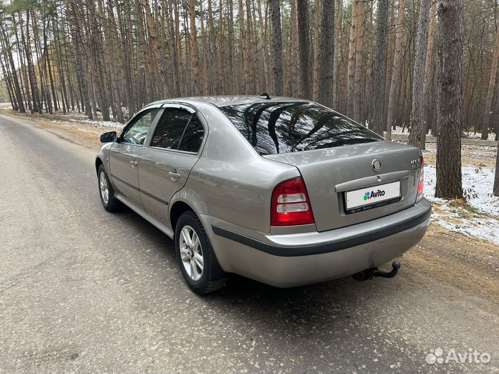 Skoda Octavia 1.6 МТ, 2009, 217 000 км
