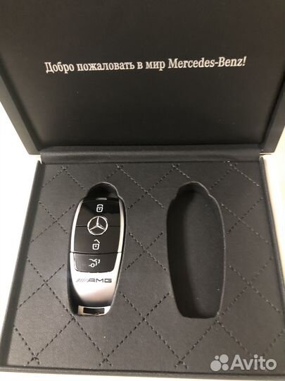 Ключ зажигания Mercedes AMG в кейсе
