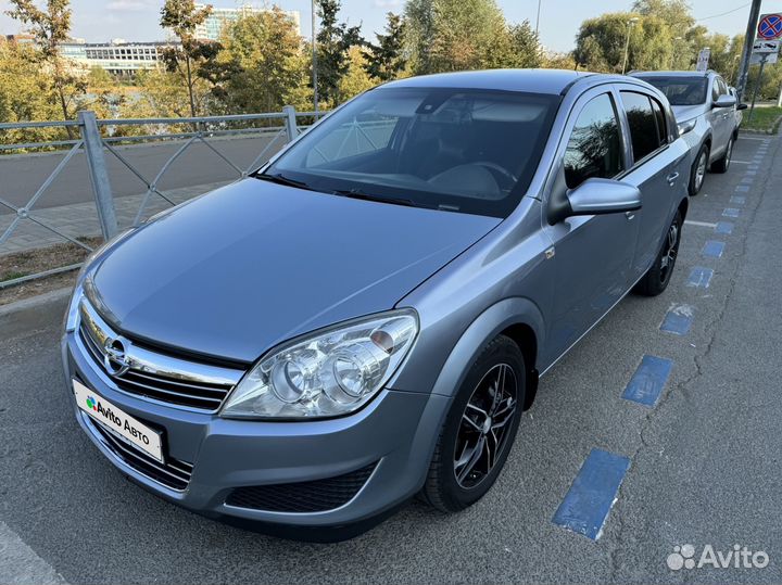 Opel Astra 1.6 МТ, 2009, 265 000 км