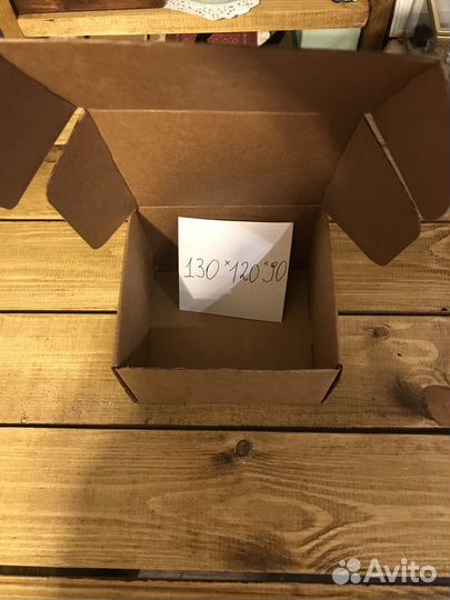 Коробка крафт бурый. Плотная и крепкая