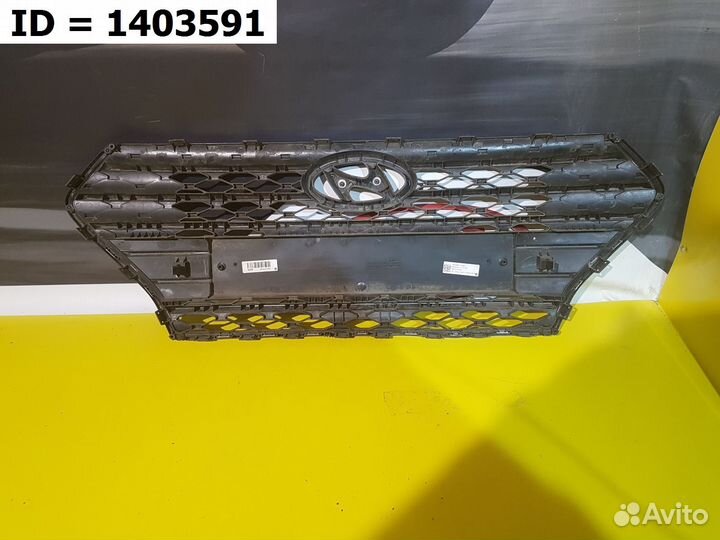 Решетка радиатора Hyundai Solaris