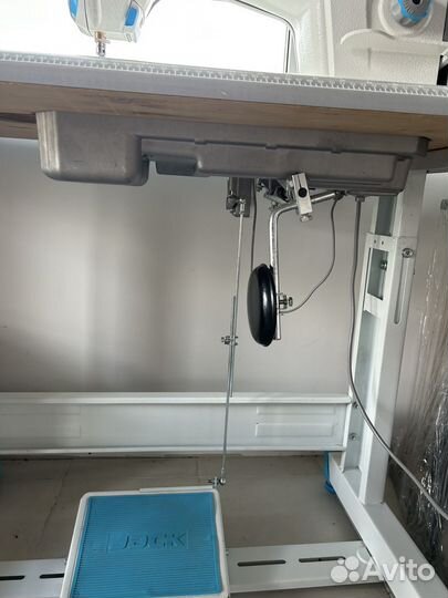 Швейная машина jack f4 бу