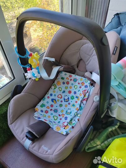 Автолюлька maxi cosi с базой