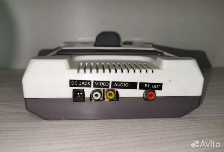 Игровая приставка Dendy