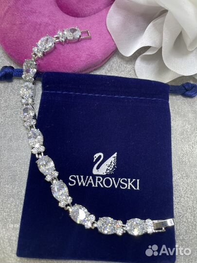 Браслет с кристаллами Swarovski