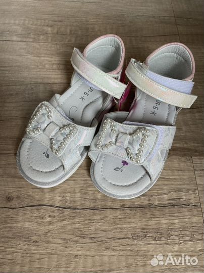 Босоножки для девочки