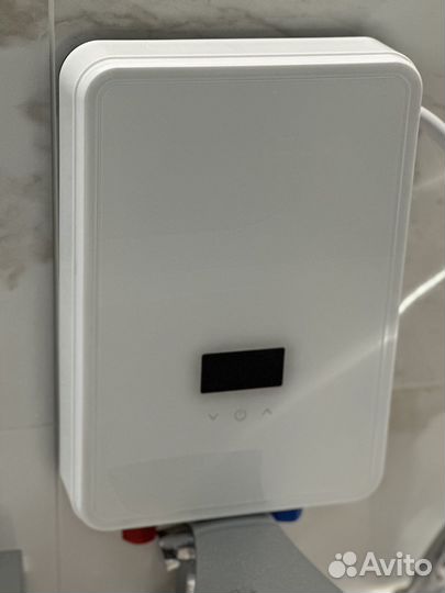 Водонагреватель проточный новый