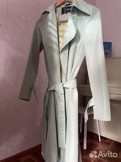 Плащ женский