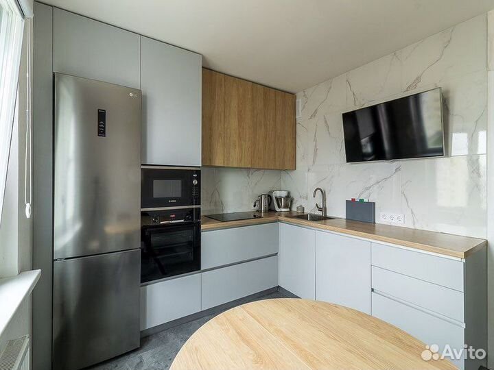 Кухня под потолок