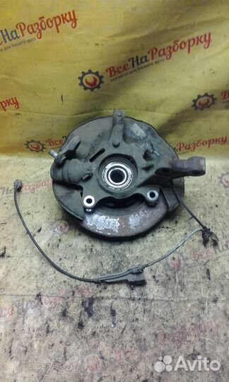 Ступица с поворотным кулаком левая Toyota Corolla