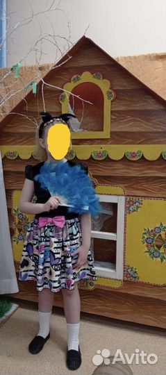 Нарядный костюм (юбка) 116 на девочку