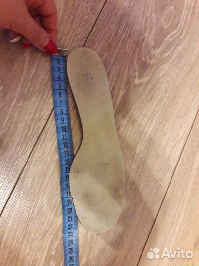 Коньки фигурные