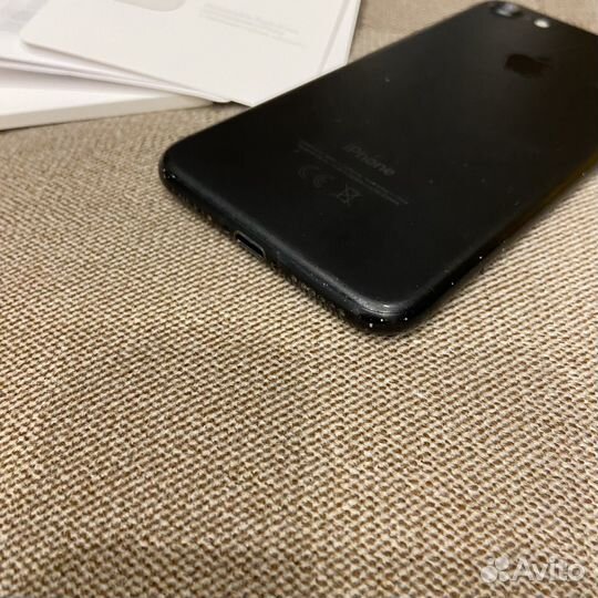 Телефон iPhone 7 на 32гб
