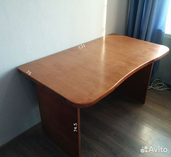 Письменный стол