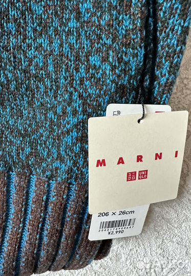 Капор Marni Uniqlo, Япония