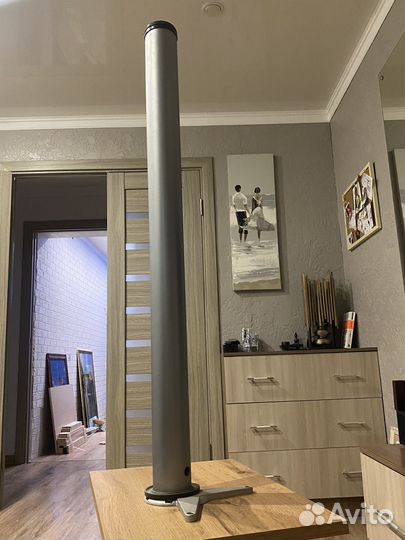 Регулируемая ножка для стола