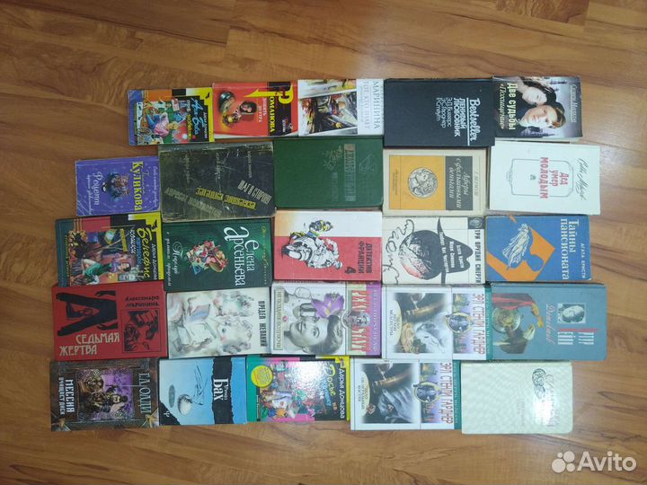 Детективы Донцова, Устинова, Маринина и др